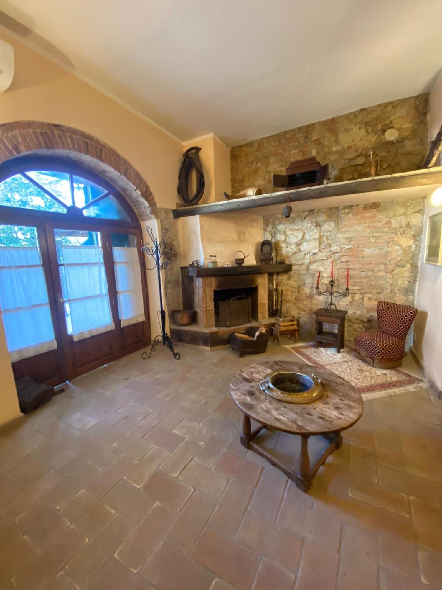 La Lanterna Appartement Collesalvetti Buitenkant foto